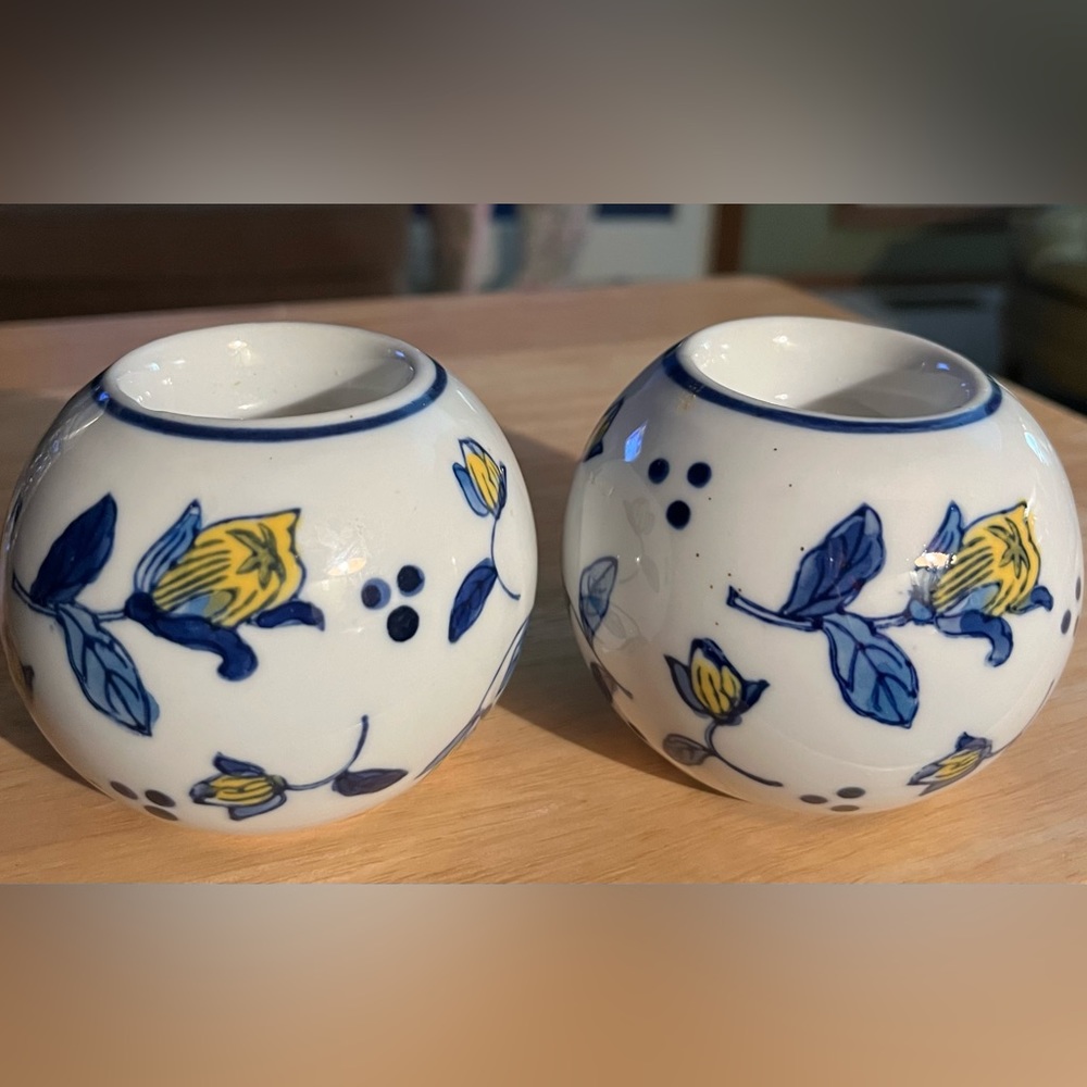 Centrum Ceramics Blue White Floral Ceramic Round Votive Candle Holders.